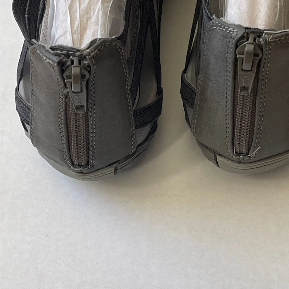 BareTraps Black Woven Strappy Slip-On Sandals - Picture 4 of 5